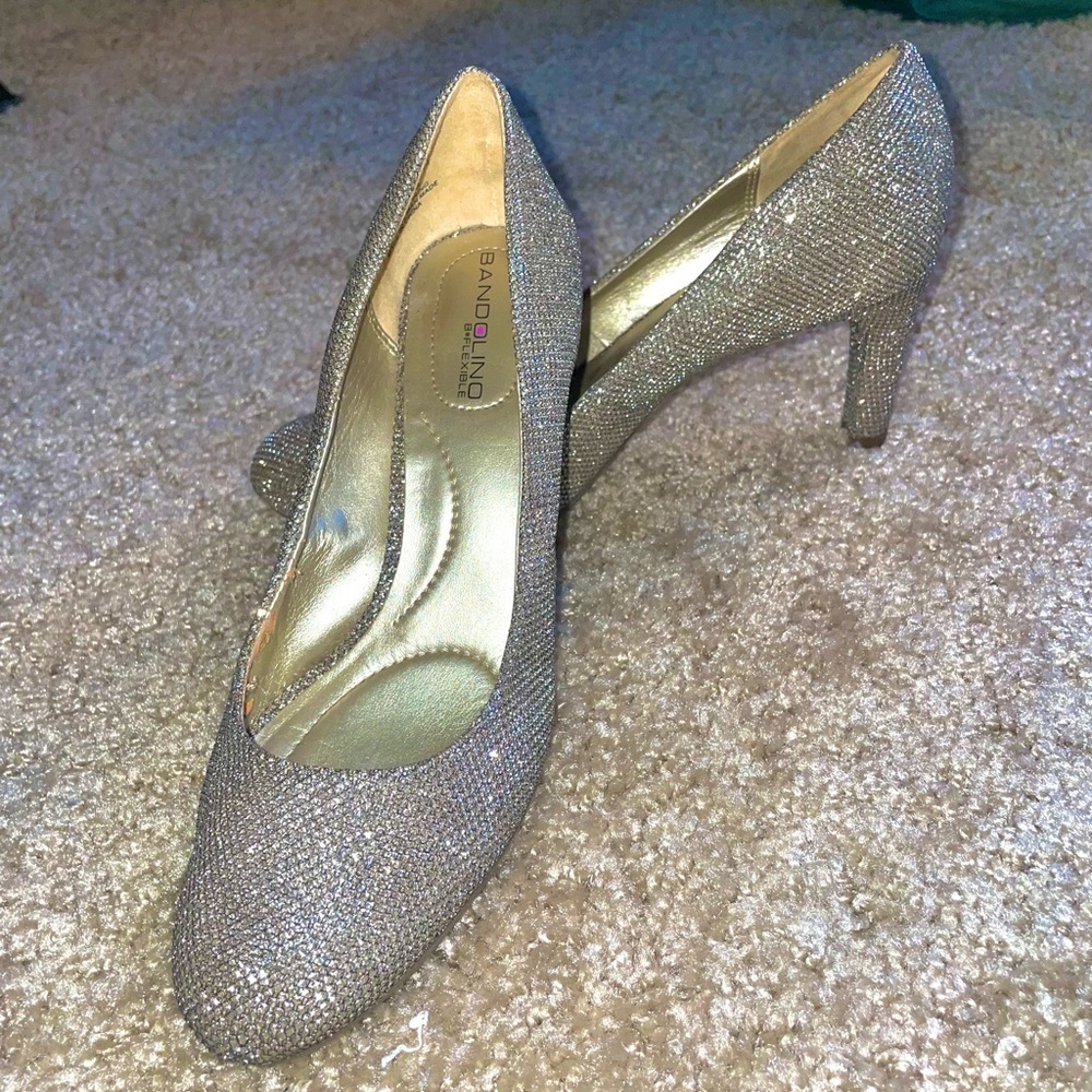 silver/gold sparkly pumps size 6.5